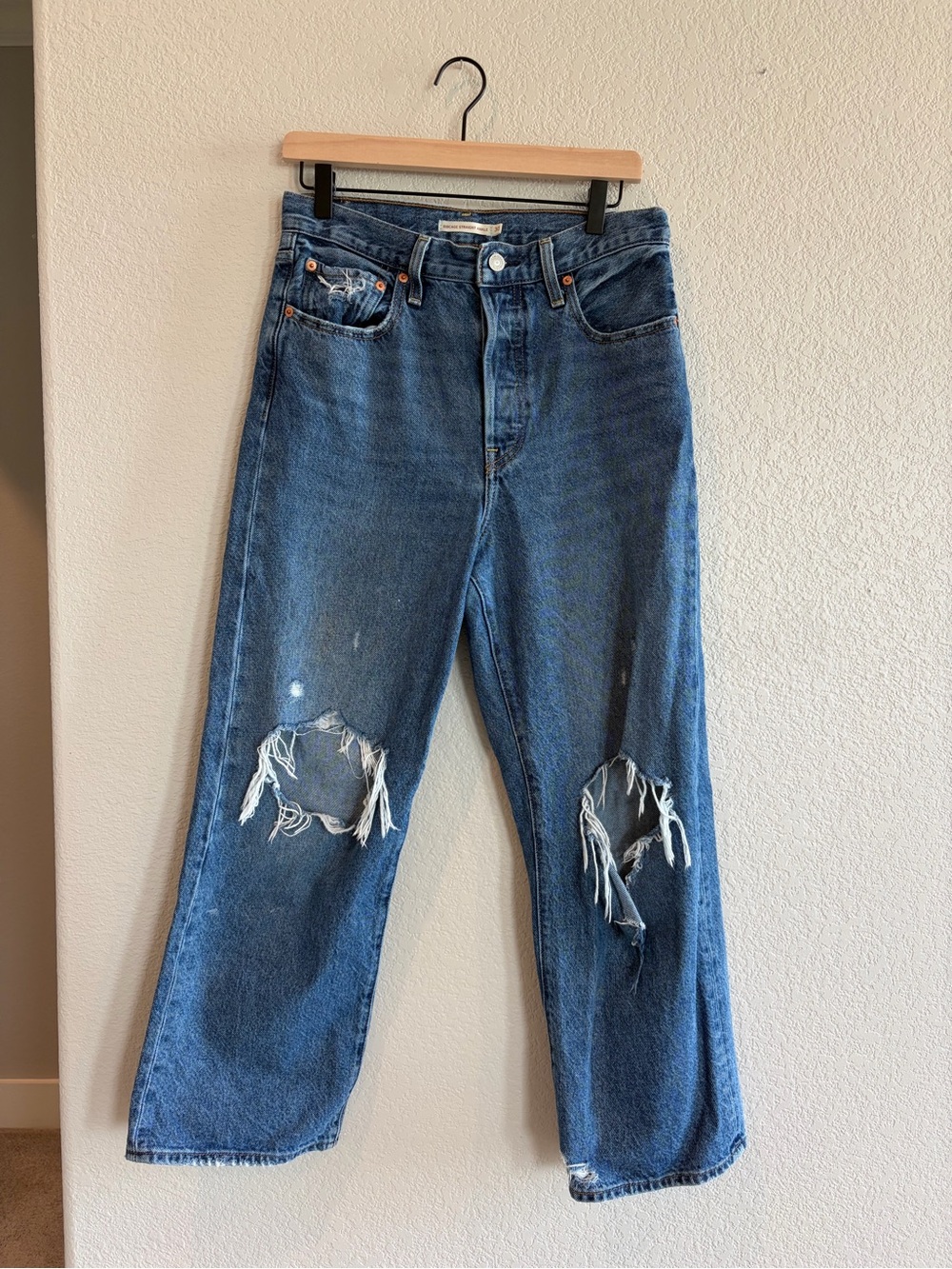 Levi's High-Rise Distressed Blue Straight Jeans